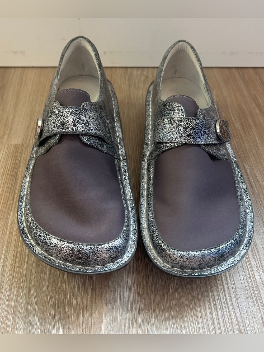 Alegria Brenna Metallic Silver black Mary Jane Comfort Shoes Women’s EU 38 - Picture 2 of 6